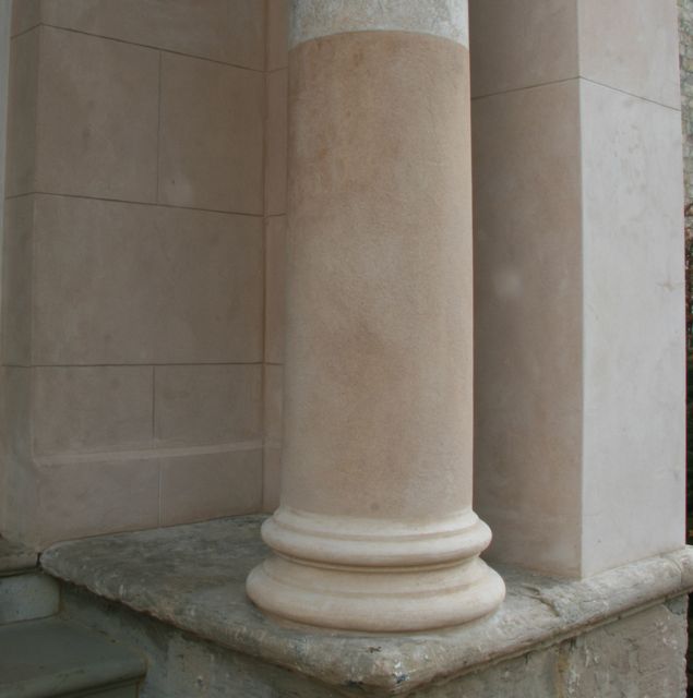 External Lime Mouldings m003
